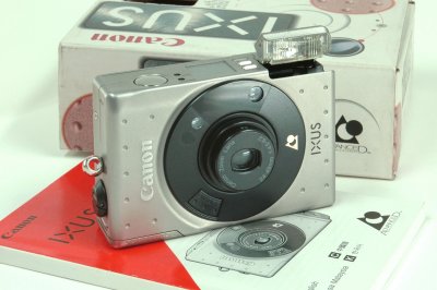 ixus_2.jpg