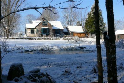 firstsnow 12-6-2009.JPG