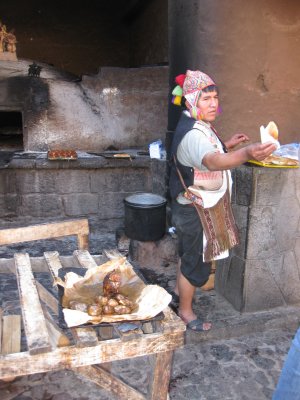 Pisac indigenous market