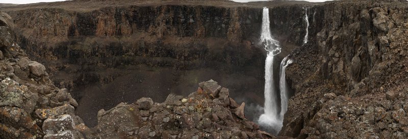 the classics of Putorana plateau - 103 meters high waterfall on Amnundakta river