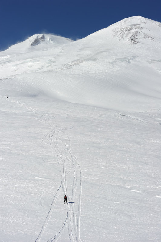 Descending Elbrus