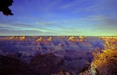 Last rays of the sun light the canyon walls
