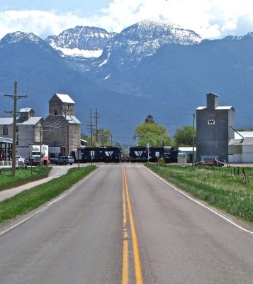 Passing back through Ronan, MT with the loads. 5/26/09