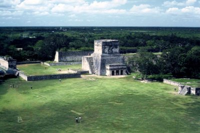 Chichen Itza from El Castillo .jpg