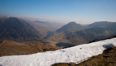 15 Ogwen Valley with Snow.jpg