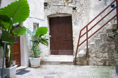 Doors and stairs of Trogir