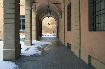 Laboratorio di liuteria Otello Bignami, Piano terra di Palazzo Aldini Sanguinetti