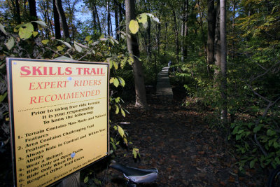 Skills Loop Entrance Sign