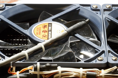 Mounting the chilled-air temp sensor