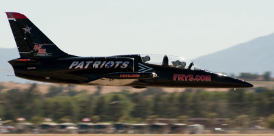 Patriots Jet Team - High Speed Pass