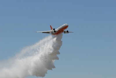 Tanker 911 - 1st Pass Water Drop