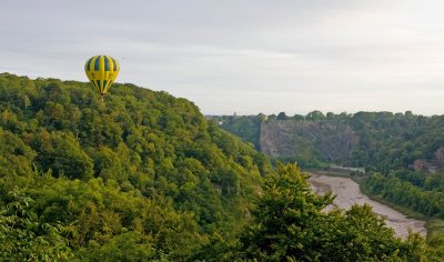Single balloon... over the gorge
