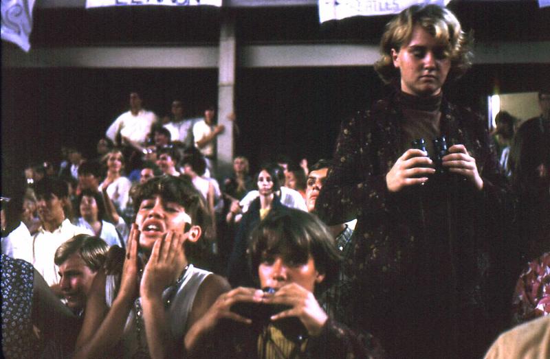 BEATLES Shea '66 TonyG