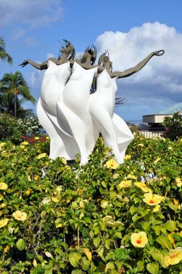 Wahine O'Wailea sculpture