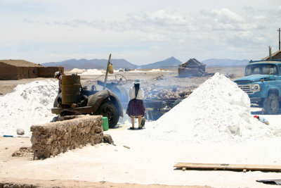 Harvesting salt in the Salar de Uyuni