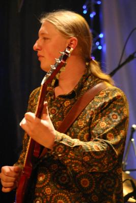 Derek Trucks on guitar