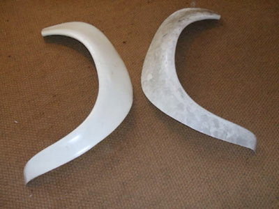 Edmond Harris - 73 RSR Front Fender Flares Fibreglass NOS - Photo 3.jpg