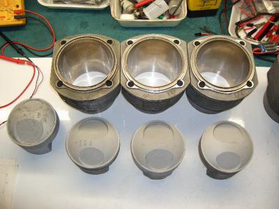 92mm MAHLE 911 RSR Pistons and Cylinders 10.3.1- Photo 5