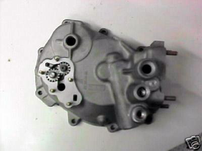 911 RSR 915 Gearbox Tail-Housing with Mechanical Oil-Pump and Spraybar - eBay Dec 2004 $2,500 - Photo 2