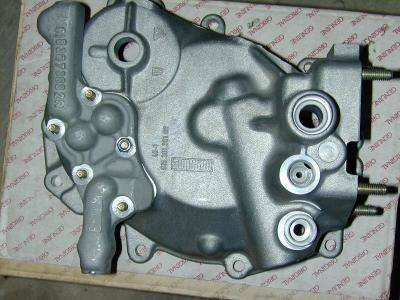 911 RSR 915 Gearbox Tail-Housing with Mechanical Oil-Pump and Spraybar - eBay Dec 2004 $2,500 - Photo 1