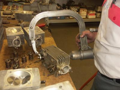 Pneumatic Valve-Removing Tool - Photo 2