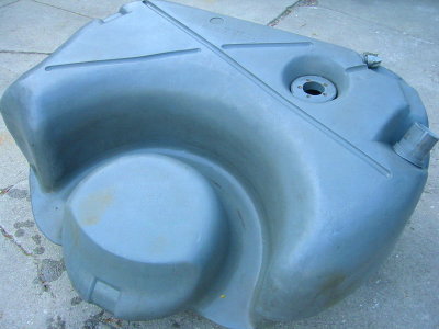 911 RS 85 Liter Plastic Fuel Tank - Photo 1