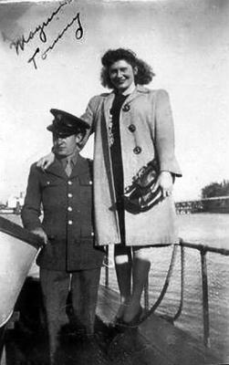 g3/53/623853/3/55270989.tomandmamie1944Tacoma.jpg