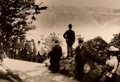 President McKinley visits the Falls____3023    B