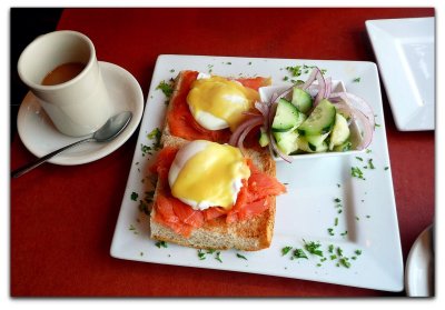 eggs benedict with lox