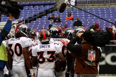 Denver Broncos huddle