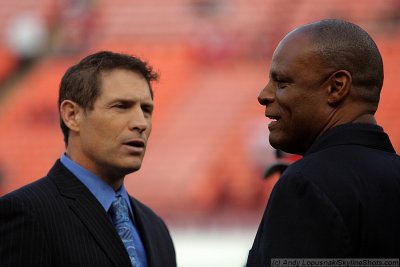 Steve Young & Warren Moon - Pro Football HOFers