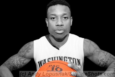 Washington Huskies guard Isaiah Thomas