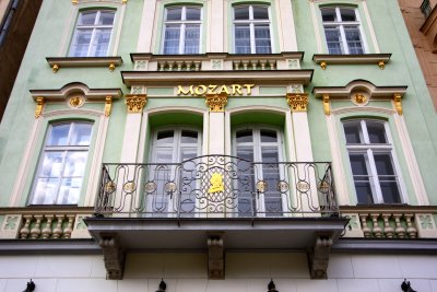 the Balcony had musical symbols, what else do u expect from Mozart?