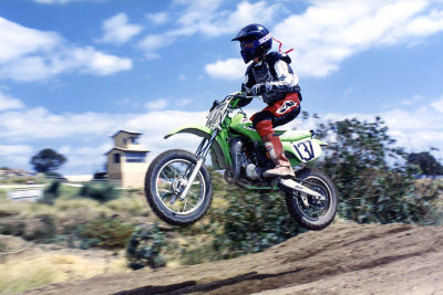 Moto-X013.jpg