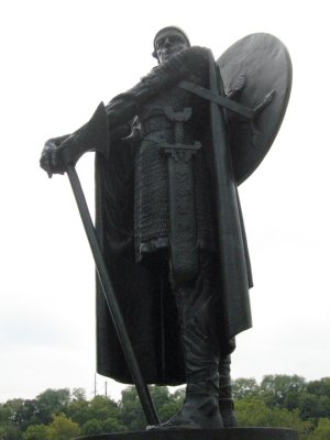 3395 Leif Ericson statue