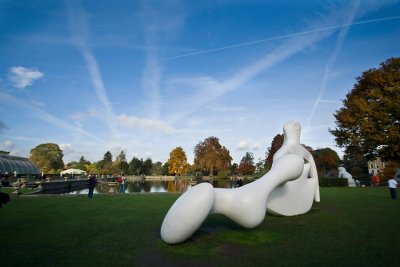 Large reclining figure