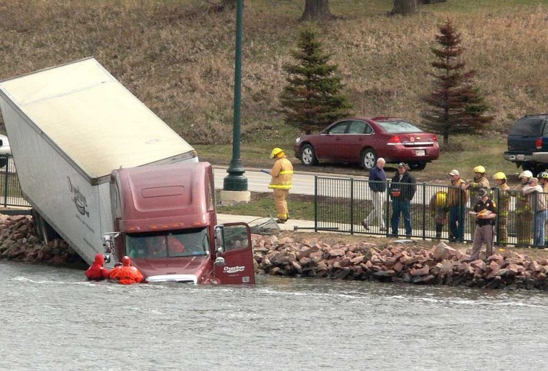 Spirit Lake April 19, 2008