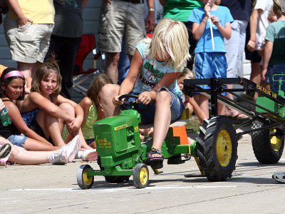 Kid's Tractor Pull
