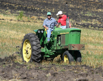 Two Cylinder Club Plowing Day