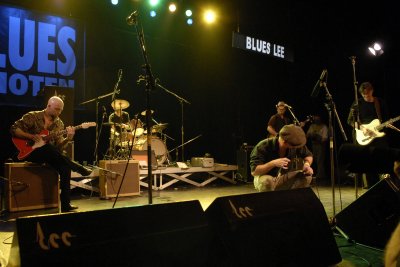 Blues Lee 5003.JPG