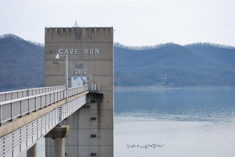Cave Run Dam