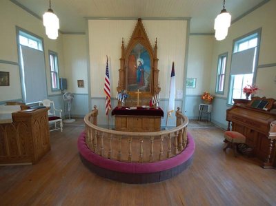 Pic4840church.jpg