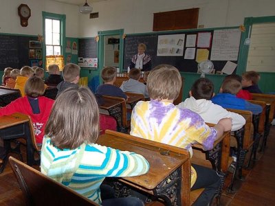 Pic4846school.jpg