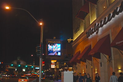 The Vegas strip has a Walgreens
