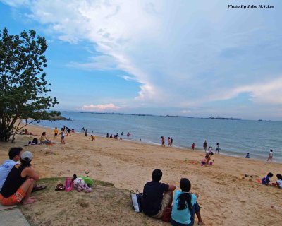 Beach Crowd