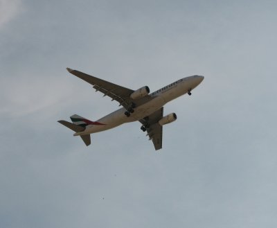 Emirates 330