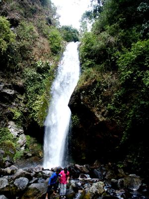 The Kanchenzhonga_Falls.jpg