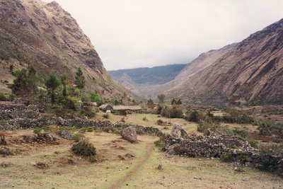 076 -Lares Valley