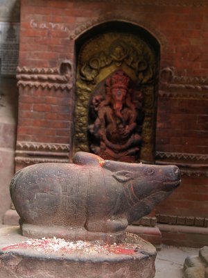082 - Nandi and Ganesh