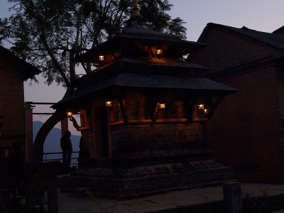 090 - Bandipur, temple at night